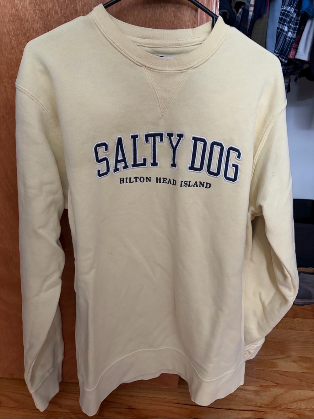 Hilton Head Island Women's Crewneck Sweater - Pale Yellow